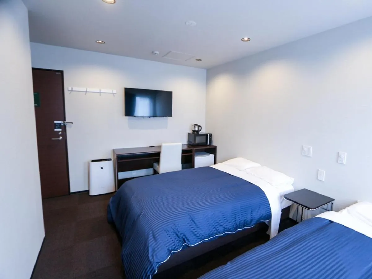 Hotel Livemax Yokohama Kannai Ekimae