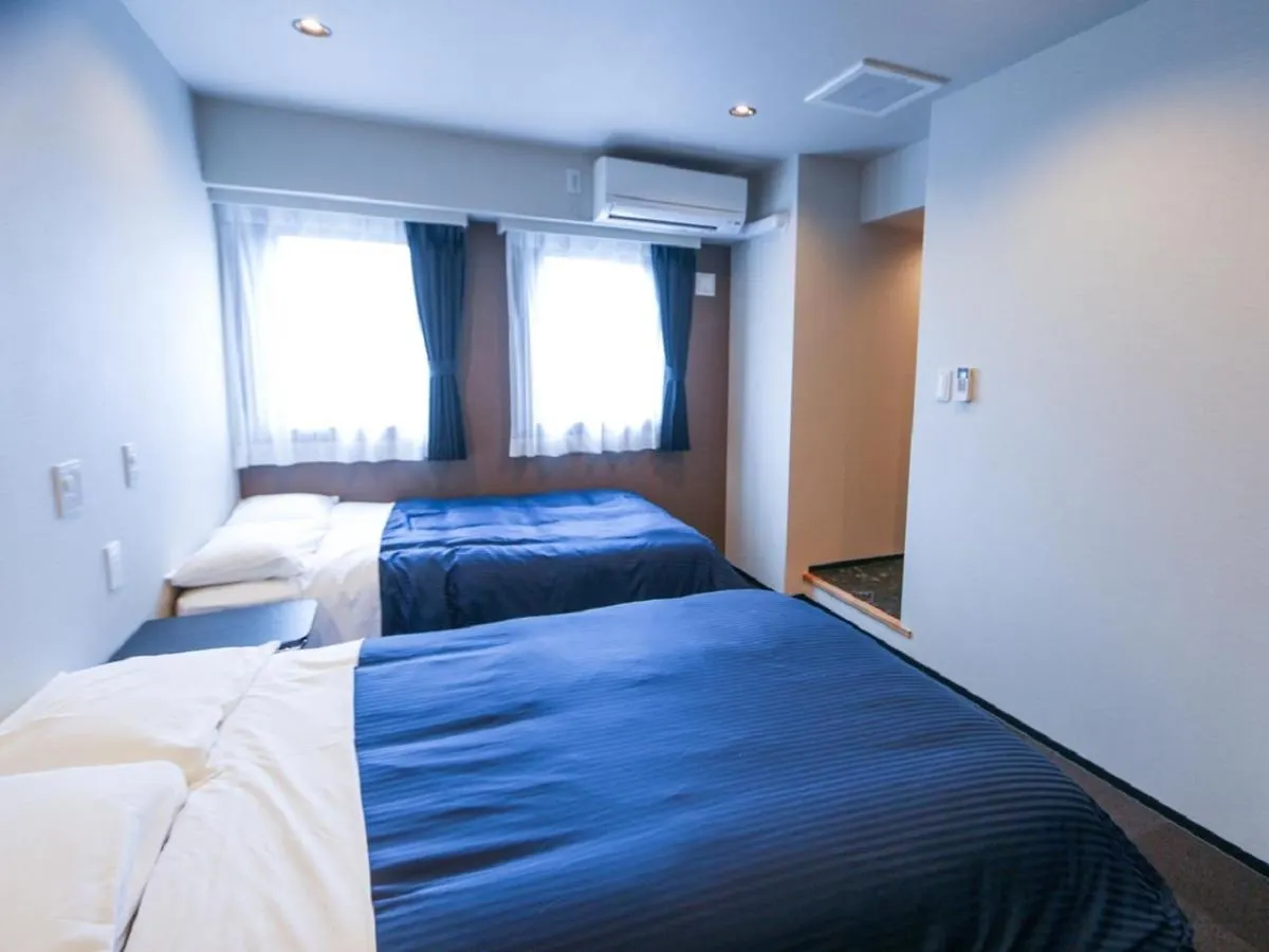 Hotel Livemax Yokohama Kannai Ekimae